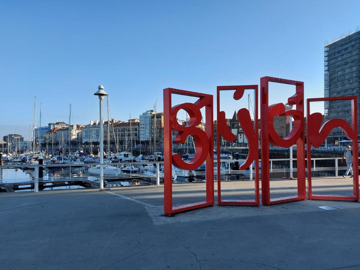 La Galeria De San Lorenzo Gijon Luaran gambar